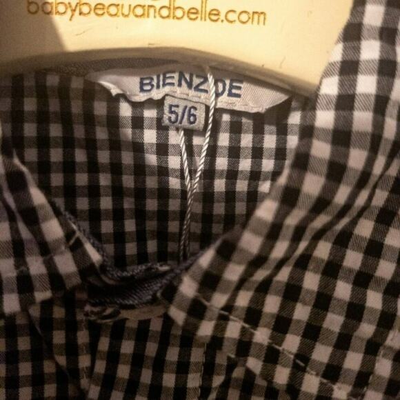 *4/$30* Gingham Button Down Shirt -5/6 - Picture 2 of 2